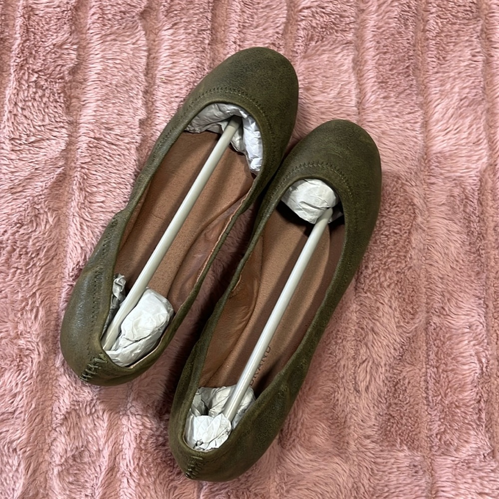 Lucky brand ballet slipper shoe khaki size 7.5